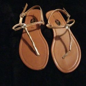 Rue21 gold sandals